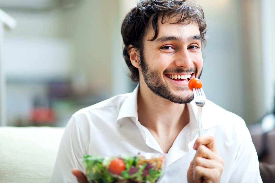 man eats vegetables to increase potency